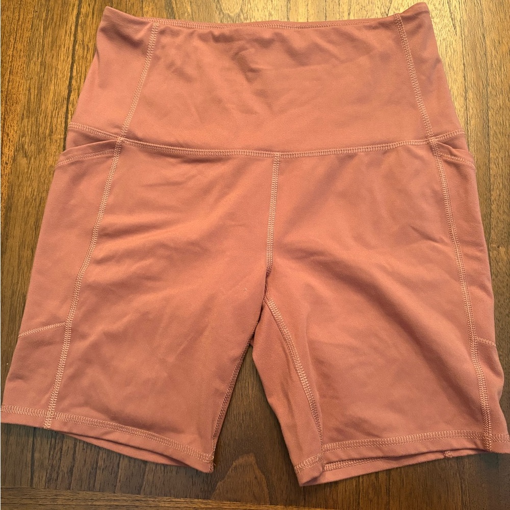 Women's High-Waisted Biker Shorts - Rust
